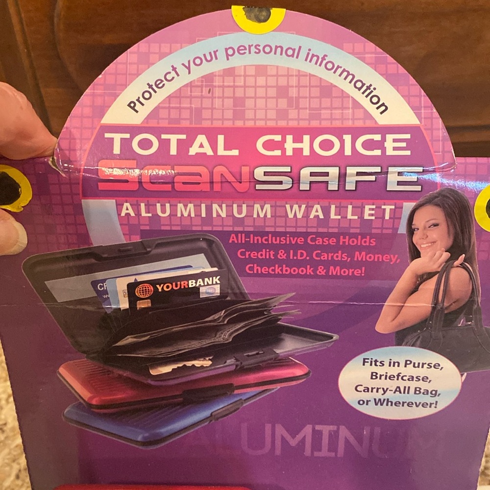 NWT Aluminum Wallet, Scan Safe